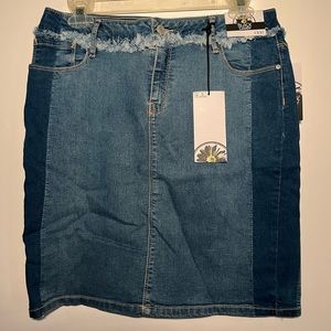 TWO TONE DENIM MINI SKIRT